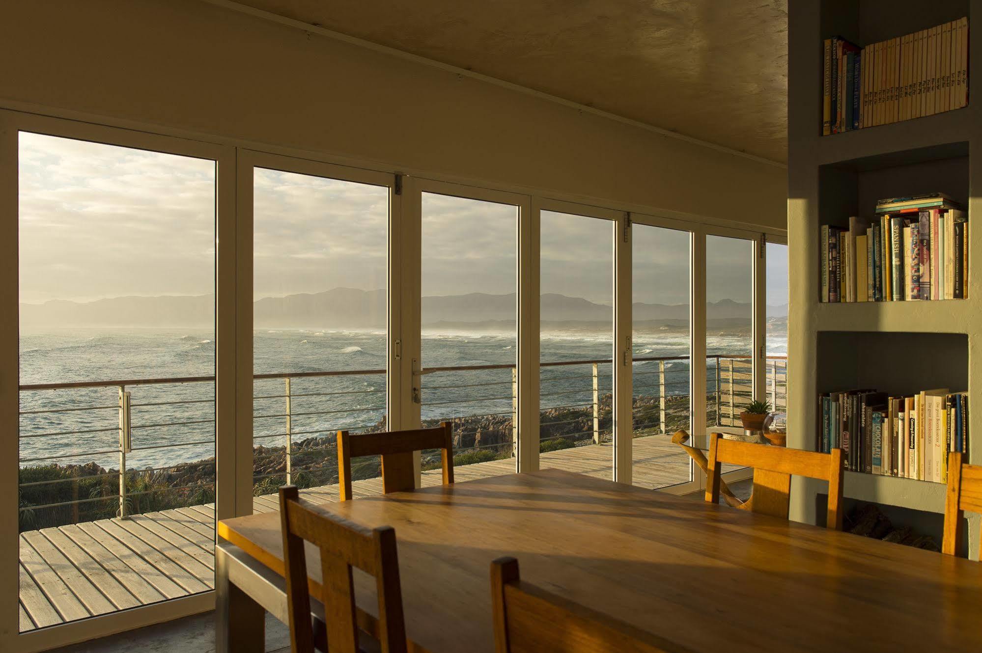 Whalesong Lodge Gansbaai Zewnętrze zdjęcie