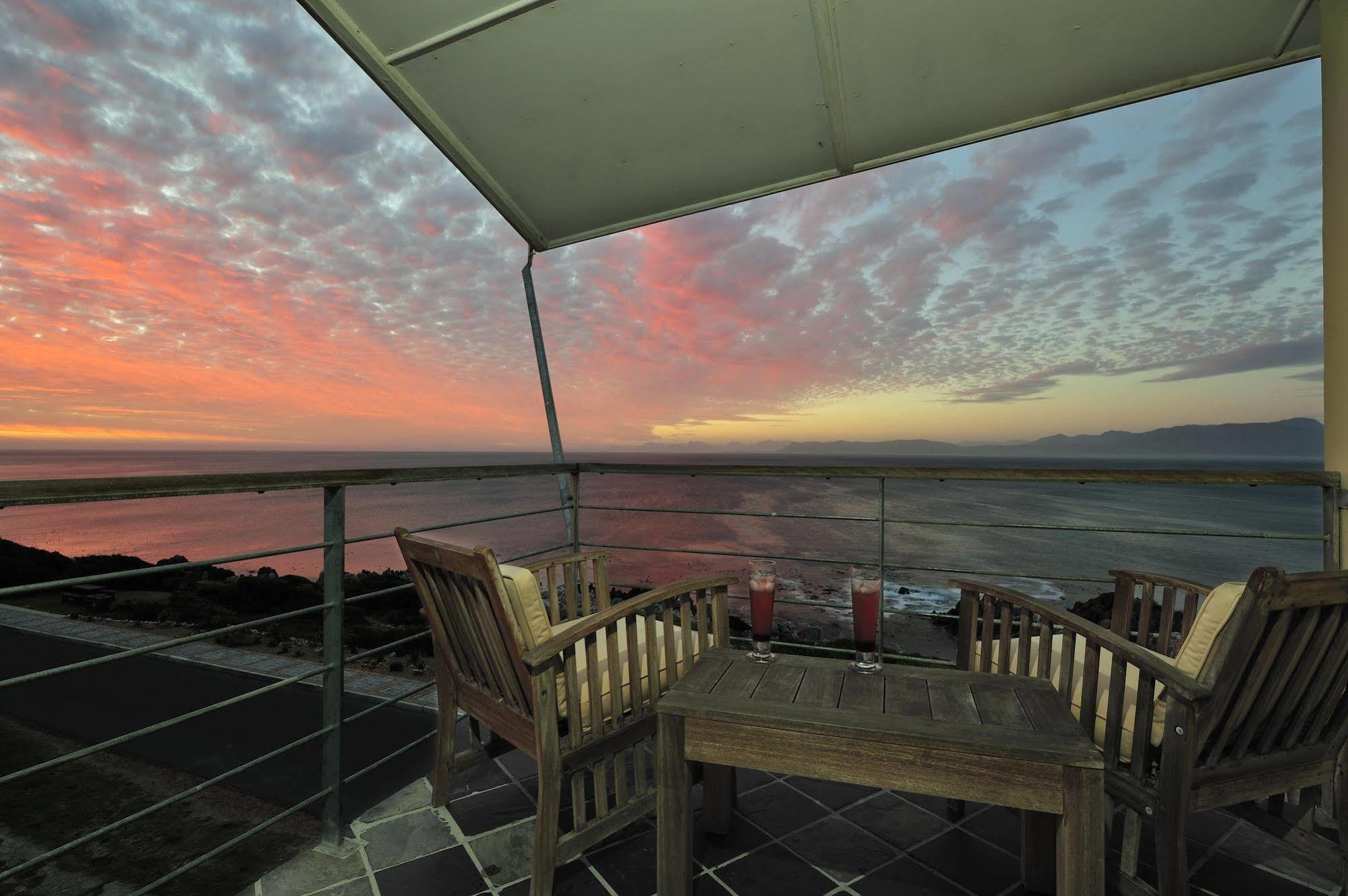 Whalesong Lodge Gansbaai Zewnętrze zdjęcie